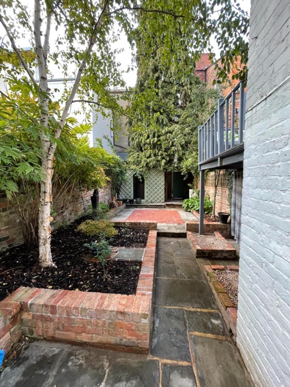 Town Centre Garden Retreat Apartment Cheltenham Exterior photo